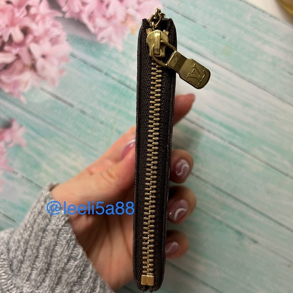 LV KEY POUCH in Damien Ebene - Picture 2 of 6